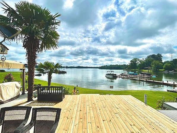 112 Lake Ridge Dr