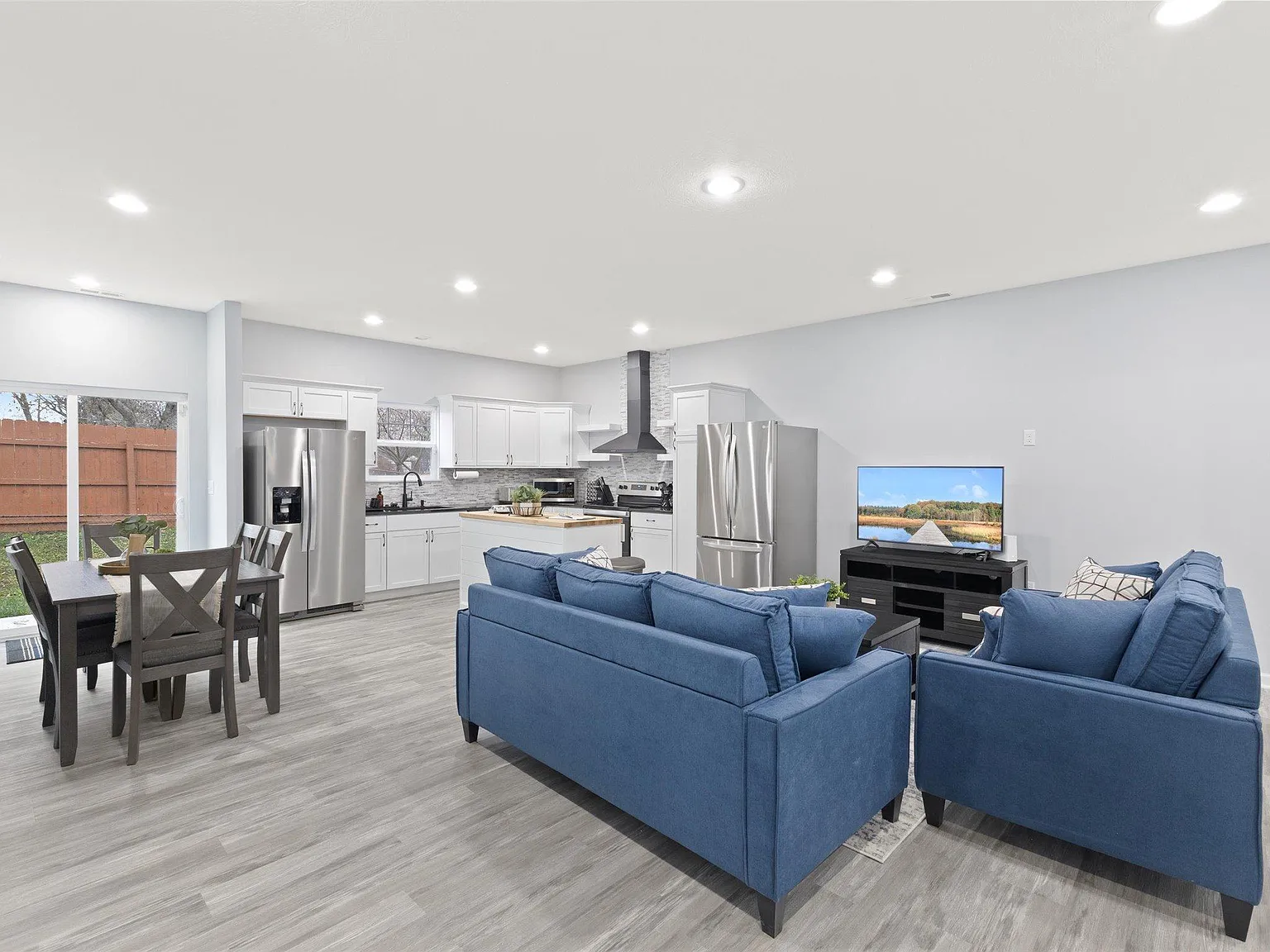 4 bed, 3.5 bath, 2606 sqft, $1,209 — Photo 4