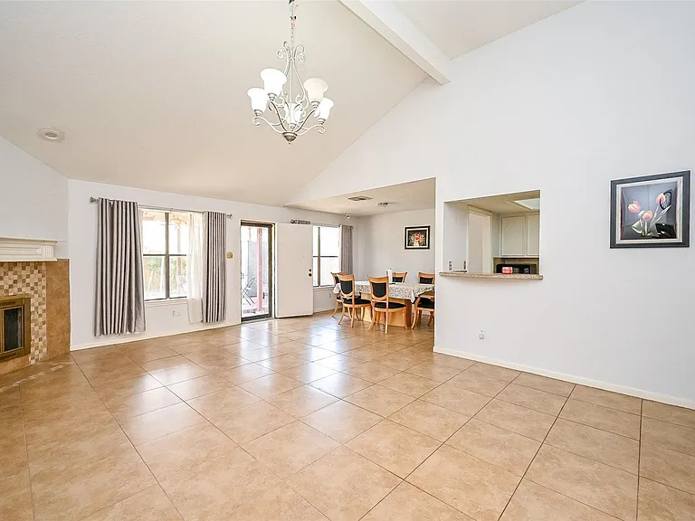 14431 Royal Hill Dr — Photo 8