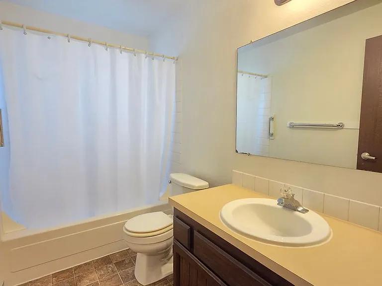1318 S Robinhood St — Photo 14