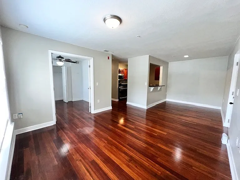 2071 Dixie Belle Dr #K — Photo 5