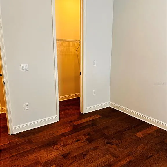 10120 Peebles St — Photo 11