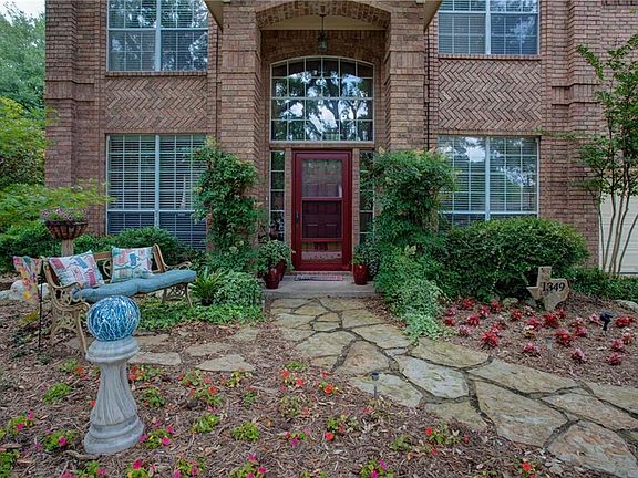 5th image of 1349 Trinity Dr