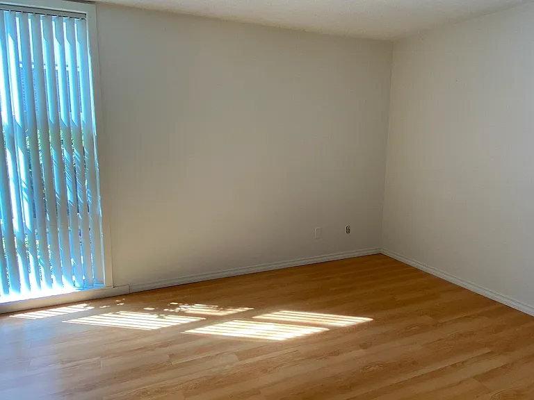 1835 S Bentley Ave #1 — Photo 12