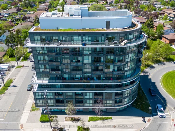 16 McAdam Ave #408, Toronto, ON M6A 0B9