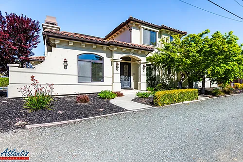 178 Martens Ave Photo 1