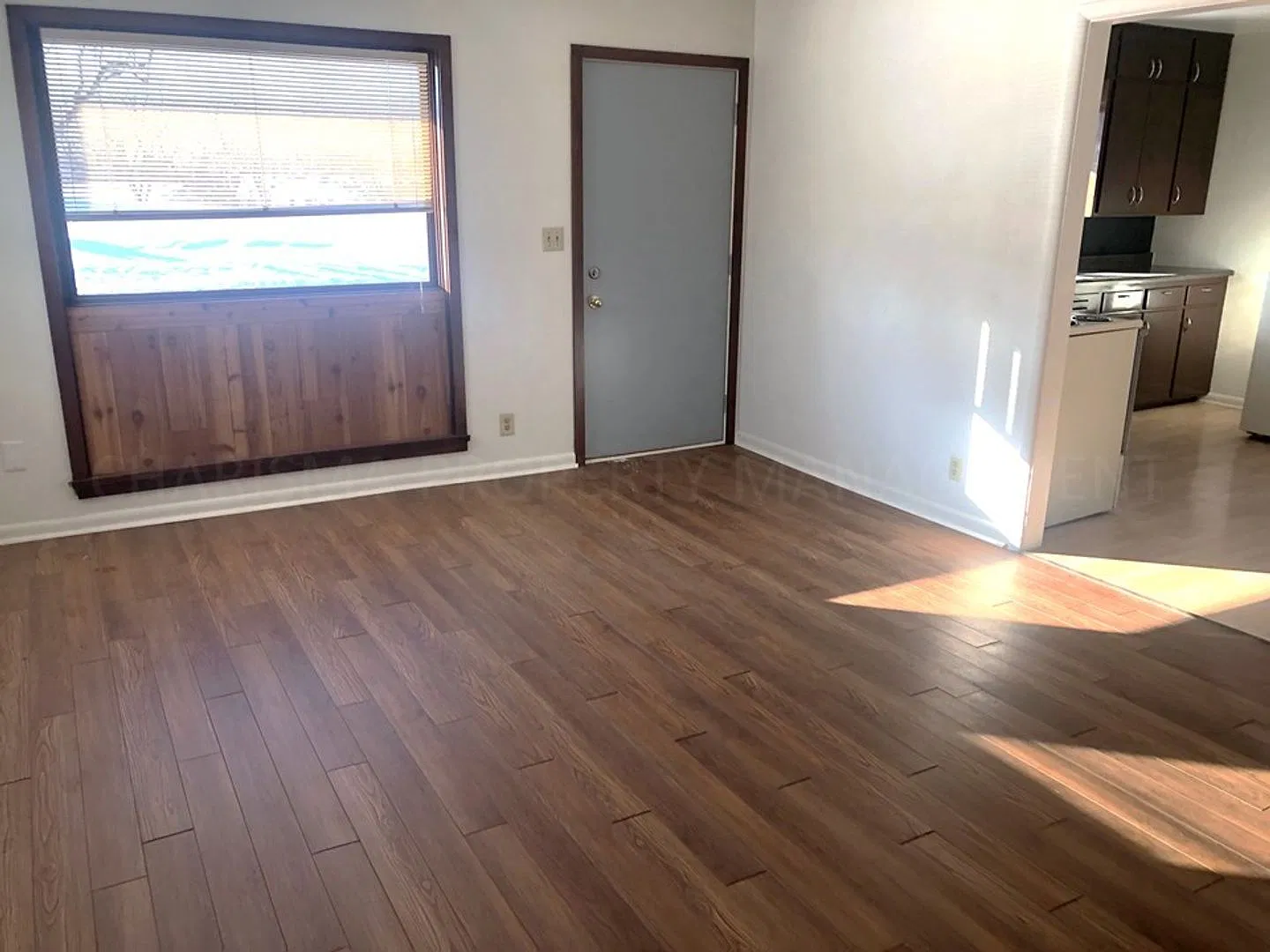 Zip Zap Properties — Photo 1