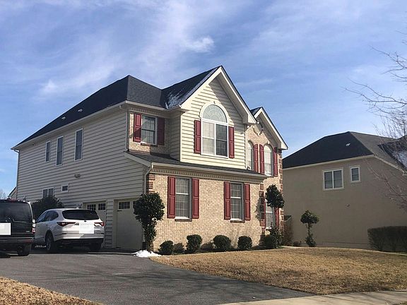 3rd image of 4404 Bridle Ridge Rd