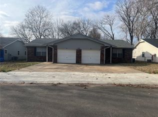 1012 Whipporwill Ln, Siloam Springs, AR 72761