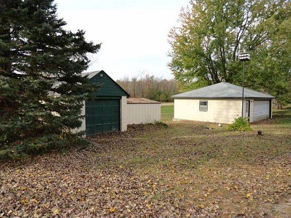 Garage & shed
