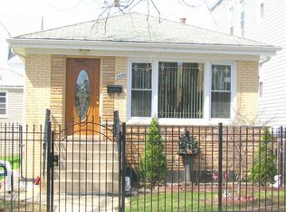 2440 N Luna Ave, Chicago, IL 60639