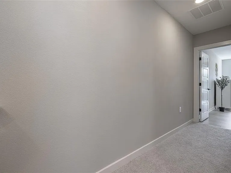 4402 W Gray St #1 — Photo 41