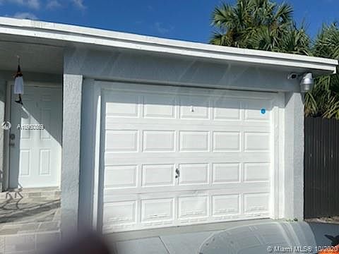 1st image of 811 SW 31st Ave