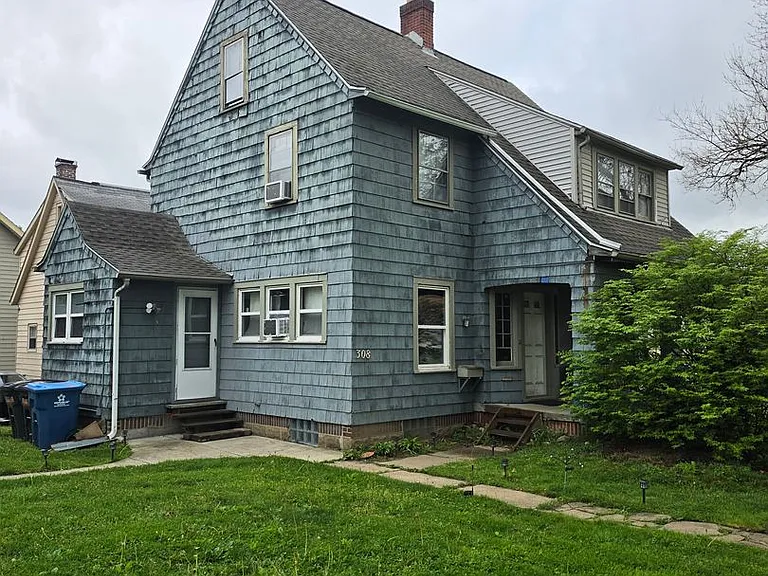 338 E College Ave — Photo 1