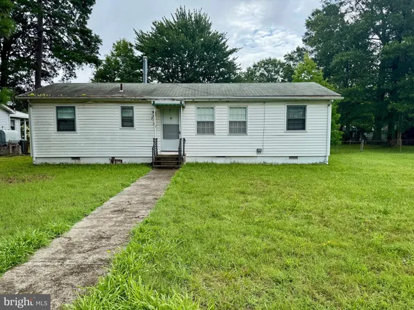 7013 Dover Ave, North Beach, MD 20714