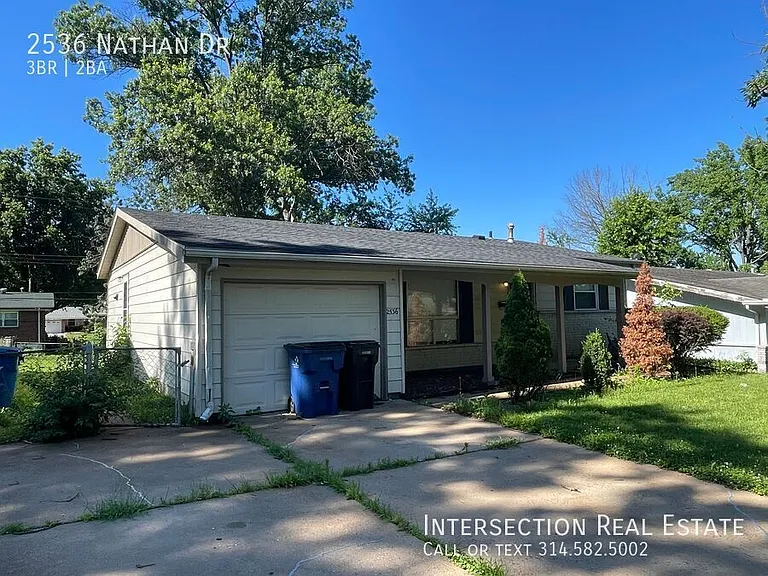 2536 Nathan Dr — Photo 3