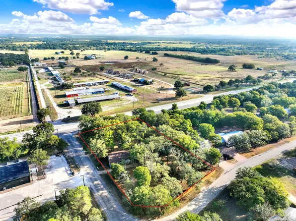 39 CHAPARRAL DR OFF E US HWY 290, Fredericksburg, TX 78624