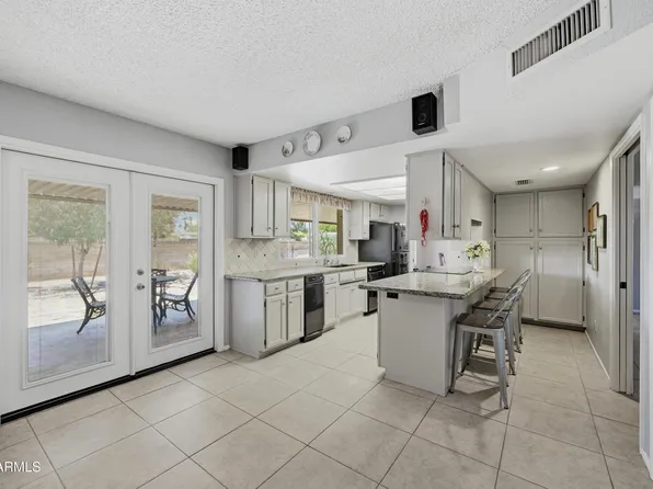 4806 S Kachina Drive, Tempe, AZ 85282