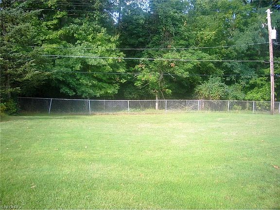 5th image of 2398 Stanford Dr