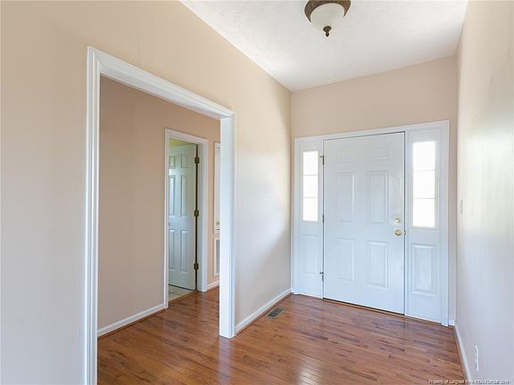 4th image of 5498 Walking Trail Way