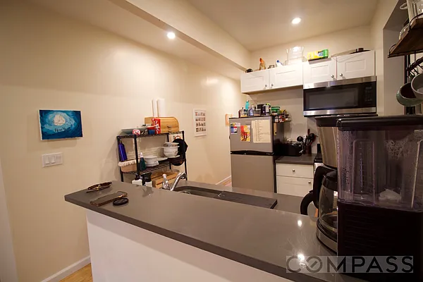 Rented by Compass | media 29