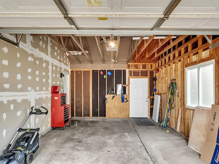 1338 Greenmar Dr — Photo 35