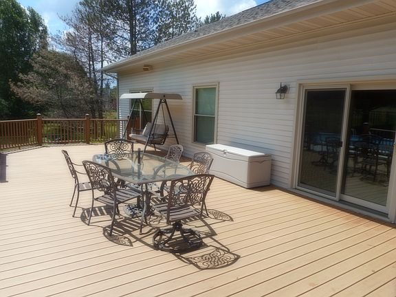 4th image of 8302 Airport Ln