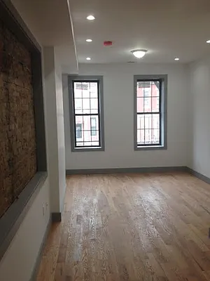 Rented by Full Time Management | media 3