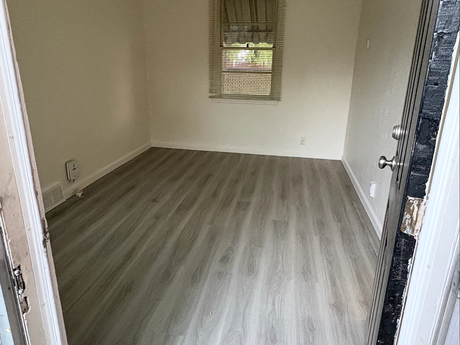 2 bed, 1125 sqft, $1,250 — Photo 2