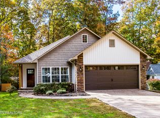 15 Hickory Cove Ln, Fairfield Glade, TN 38558