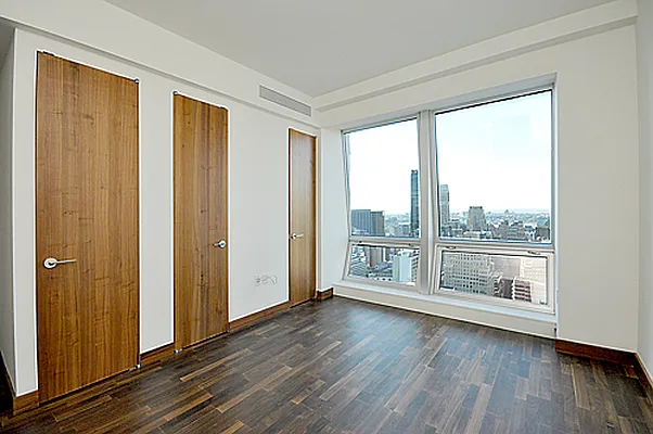 Rented by Sumitomo Real Estate Sales | media 14