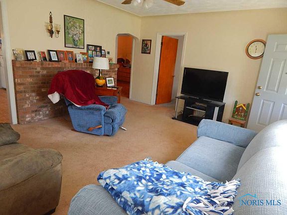 3rd image of 5115 Winona Dr