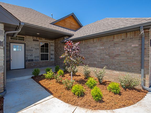 2nd image of 9609 Morgan Crossing Dr