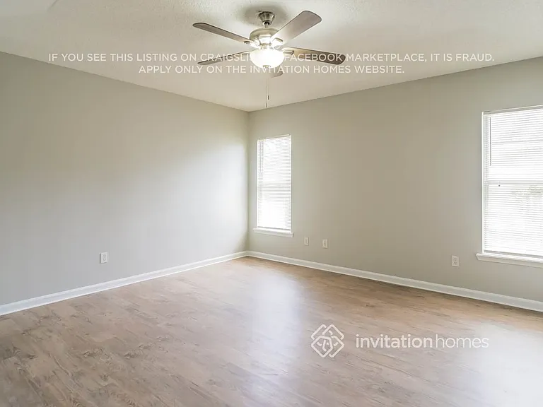 4440 Battlecreek Ct E — Photo 9