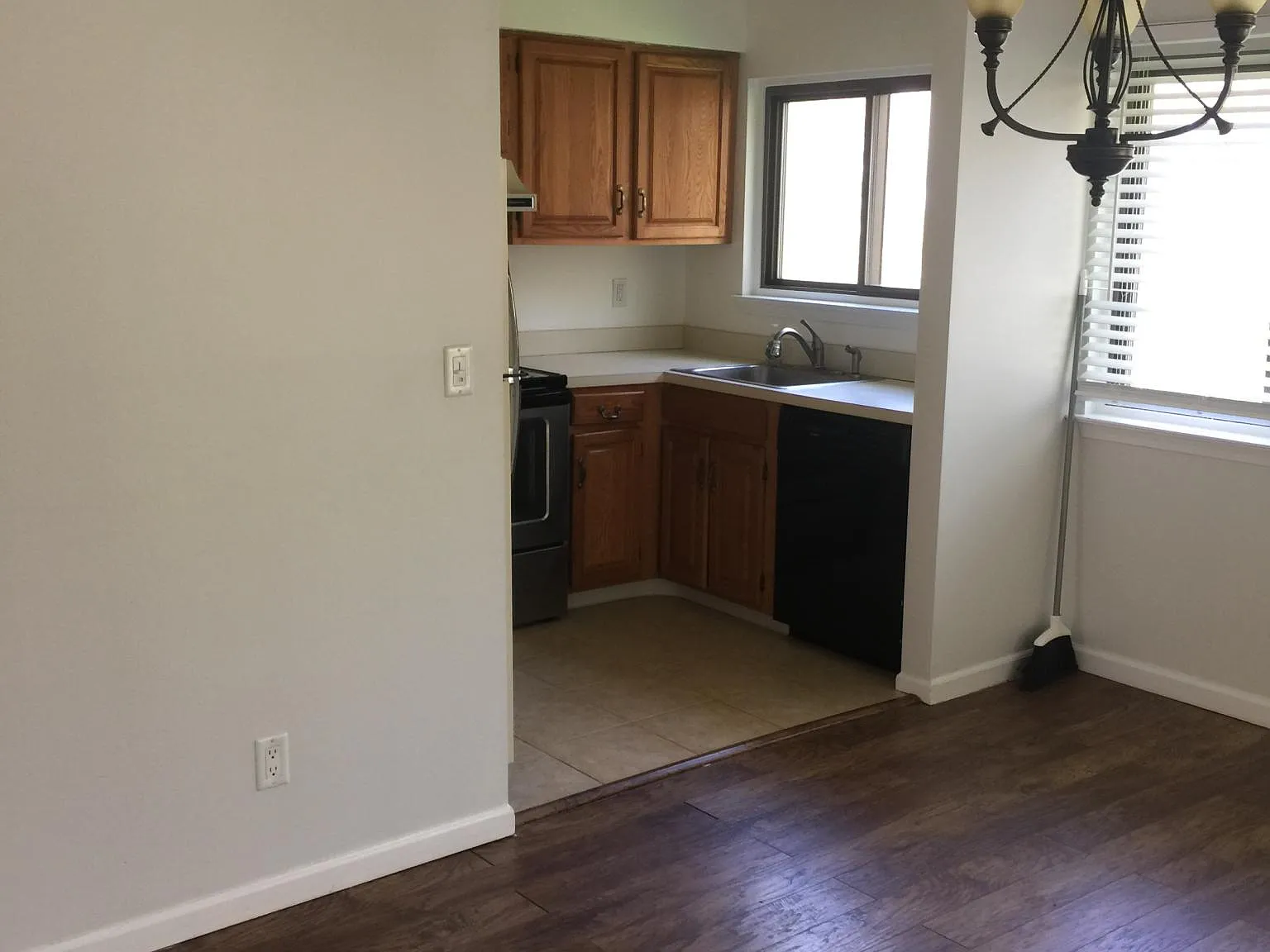 1 bed, 863 sqft, $2,600 — Photo 3