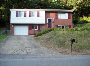 215 Willett Rd, Glenshaw, PA 15116