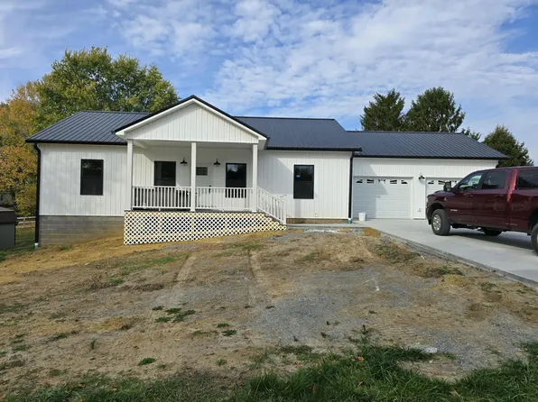 1591 E Algonquin Dr, Maysville, KY 41056
