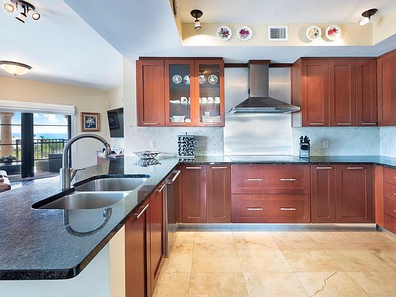 5th image of 2509 N Ocean Boulevard #777