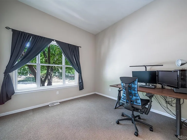 1011 S Valentia St #81 — Photo 10