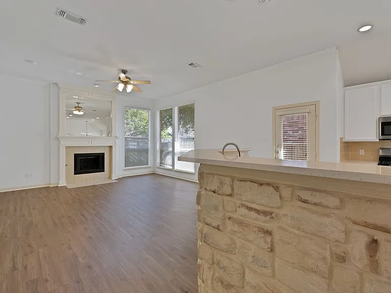 5516 Broken Bend Dr — Photo 11