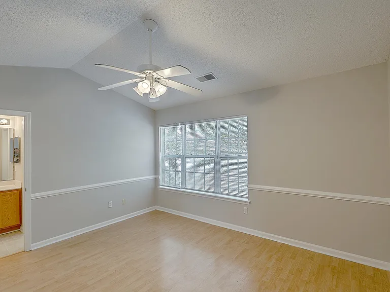 8074 Shadow Oak Dr — Photo 14