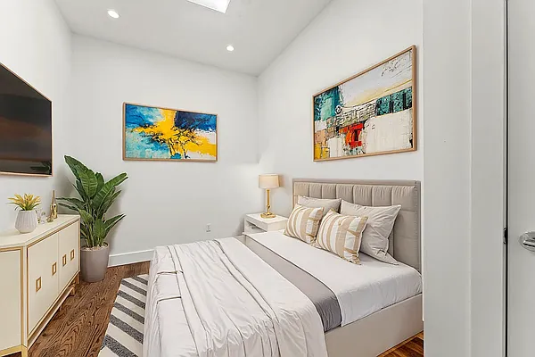 Rented by Compass | media 4