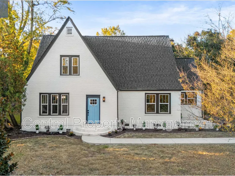 101 Sunset Dr — Photo 2
