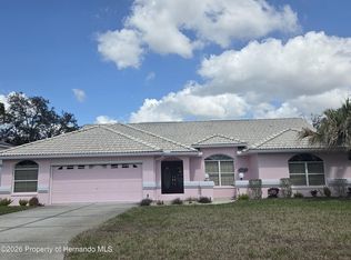 9376 Southern Belle Dr, Weeki Wachee, FL 34613