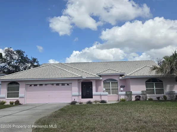9376 Southern Belle Dr, Weeki Wachee, FL 34613