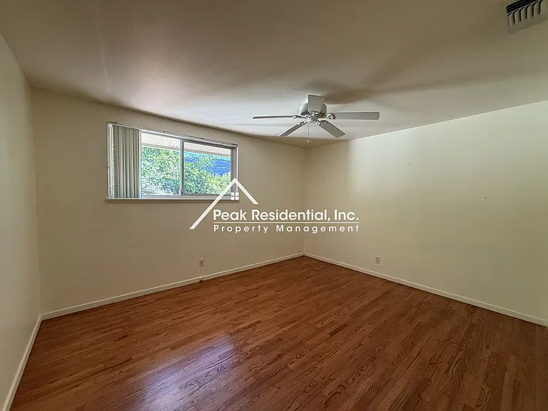 4301 Cottage Way — Photo 14