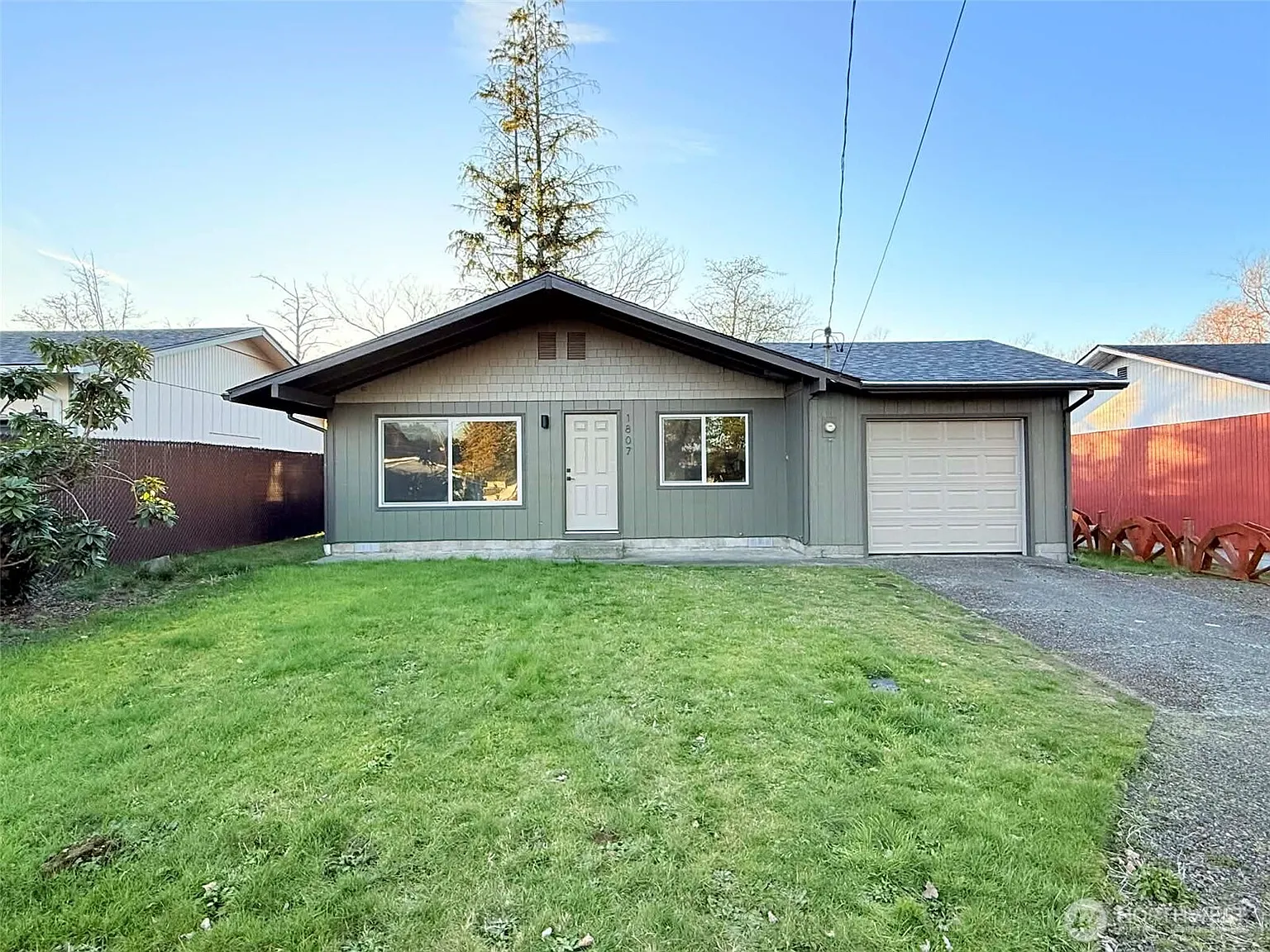 1807 Harding Road photo 1
