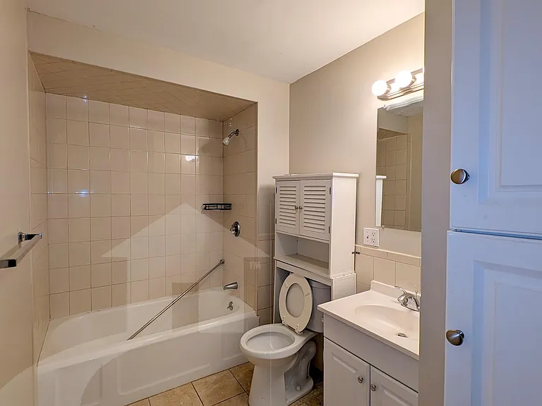 75 Hancock St #11 — Photo 6