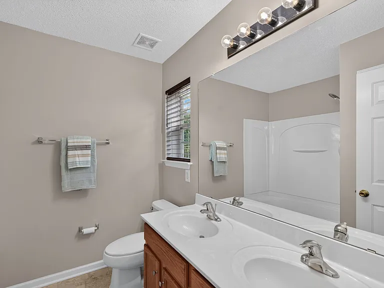 80 Tannenbaum Cir — Photo 25