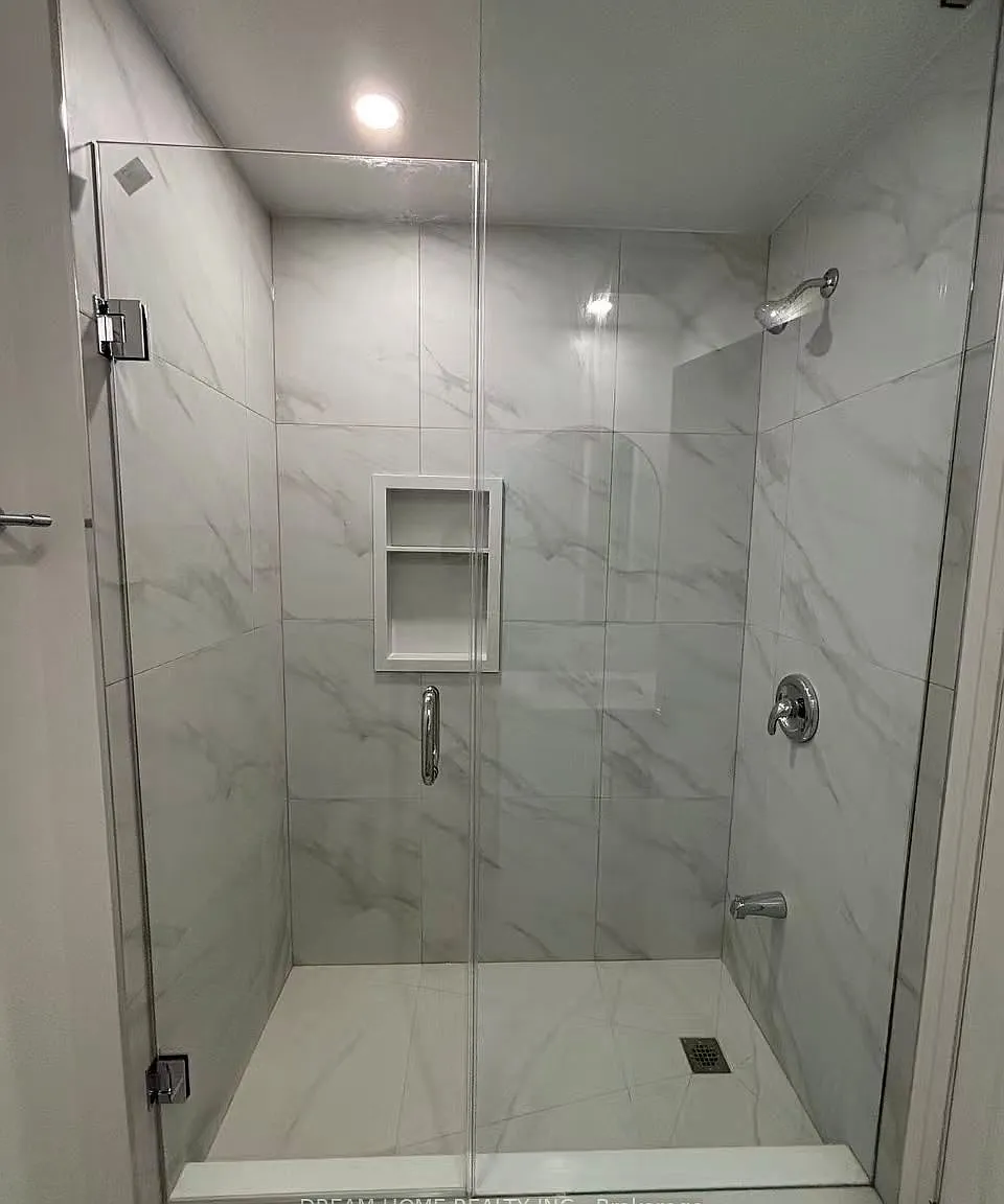 1 bed, $1,200 — Photo 4